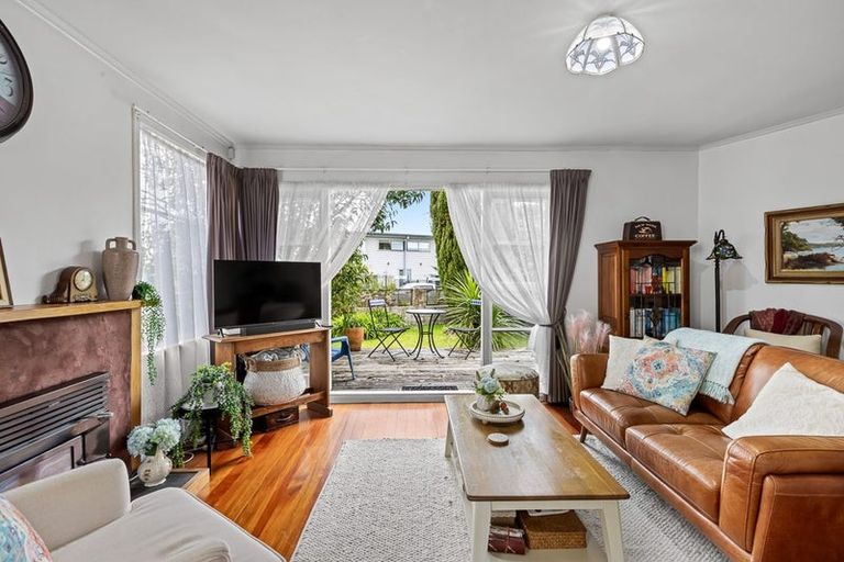 Photo of property in 43 Wharf Road, Te Atatu Peninsula, Auckland, 0610