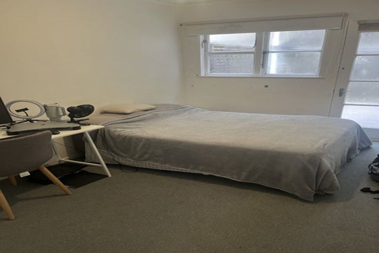 Photo of property in 5/124 Campbell Street, Karori, Wellington, 6012