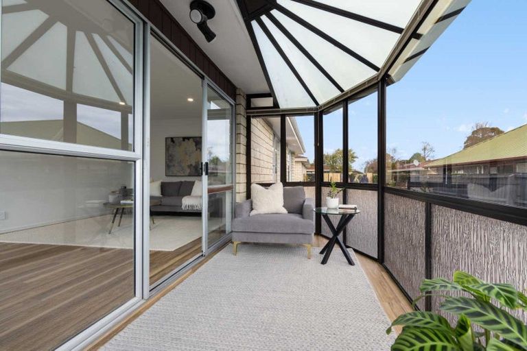 Photo of property in 1/40a Chipping Lane, Redwood, Christchurch, 8051