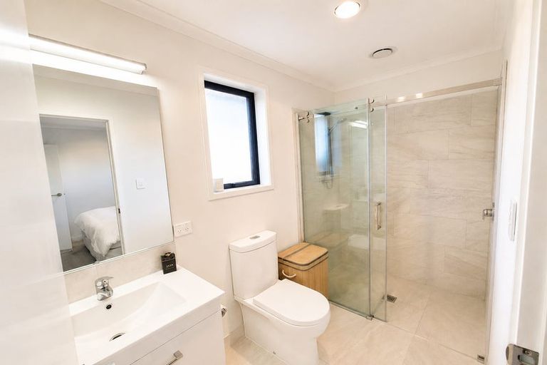 Photo of property in 8 Routeburn Lane, Karaka, Papakura, 2124