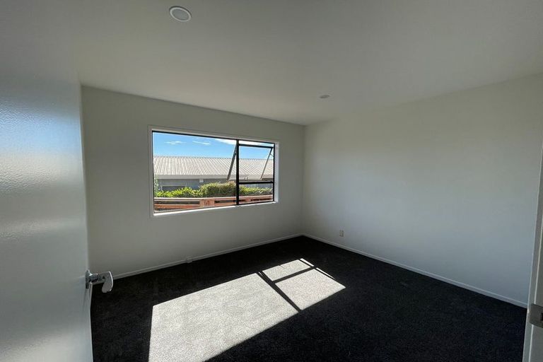 Photo of property in 1425 Whangaparaoa Road, Army Bay, Whangaparaoa, 0930
