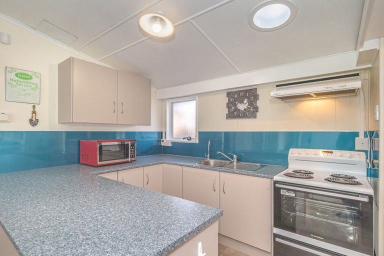 Photo of property in 15 Mack Street, Foxton Beach, Foxton, 4815