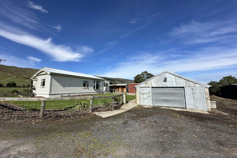 Photo of property in 856 Allanton-waihola Road, Allanton, Mosgiel, 9092