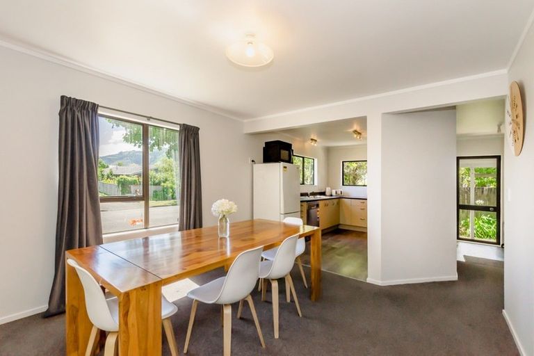 Photo of property in 54 Sylvan Avenue, Waikanae, 5036