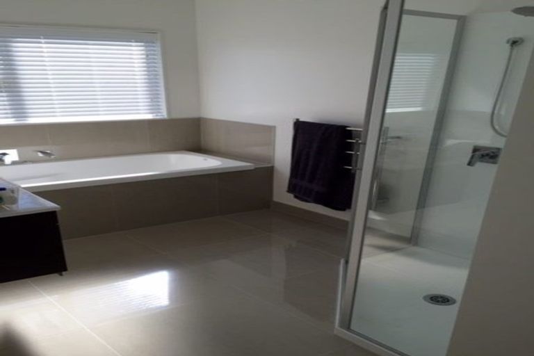 Photo of property in 31 Discovery Drive, Gulf Harbour, Whangaparaoa, 0930