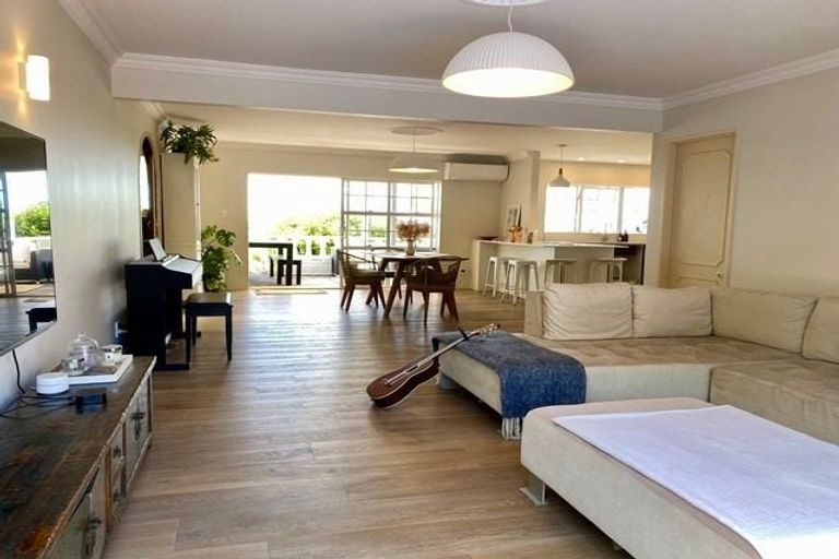 Photo of property in 12 Ewan Place, Taradale, Napier, 4112