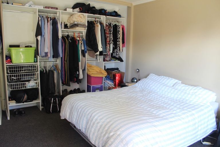 Photo of property in 167 Memorial Avenue, Burnside, Christchurch, 8053