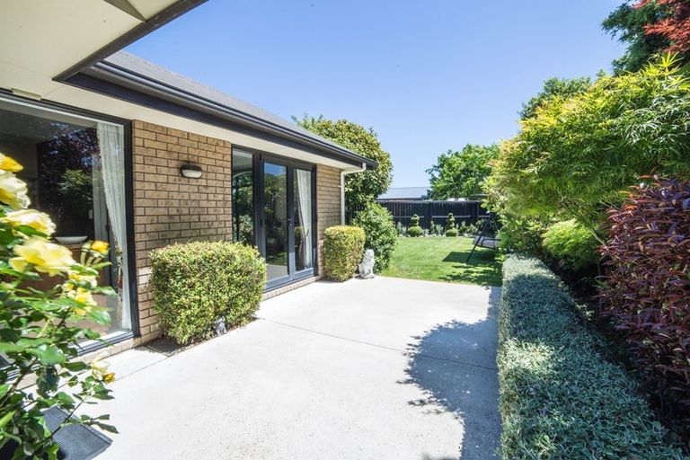 Photo of property in 3 Scarlet Lane, Redwood, Christchurch, 8051