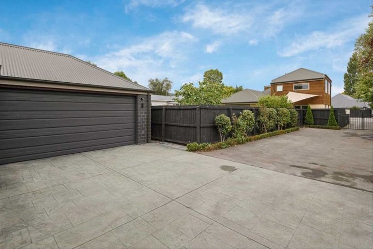 Photo of property in 130 Wairakei Road, Bryndwr, Christchurch, 8053