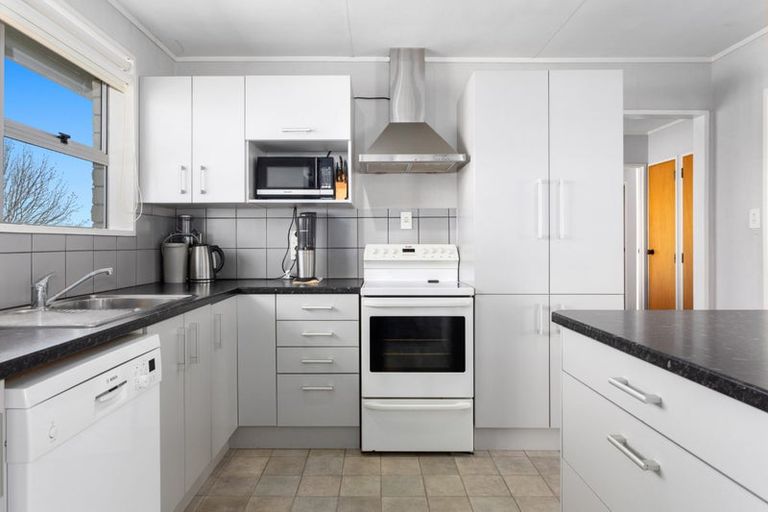 Photo of property in 32 Farnworth Crescent, Whakatane, 3120