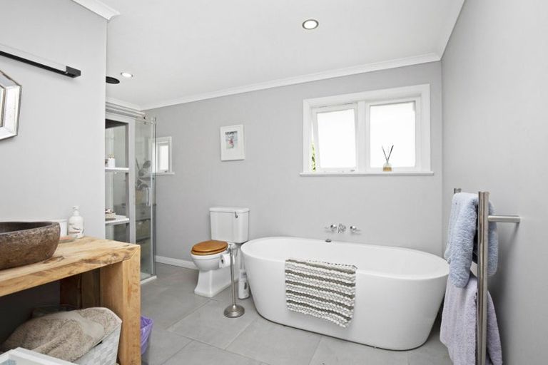 Photo of property in 64 Te Roto Road, Otaki, 5512