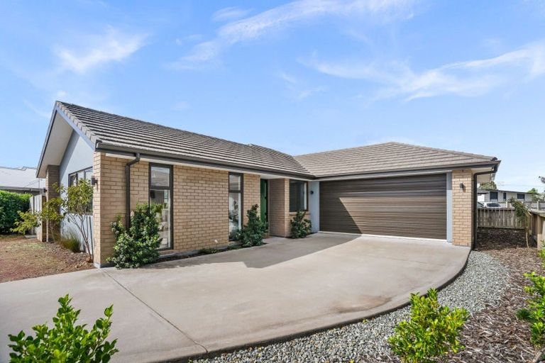 Photo of property in 11 Kekewai Place, Tikipunga, Whangarei, 0112