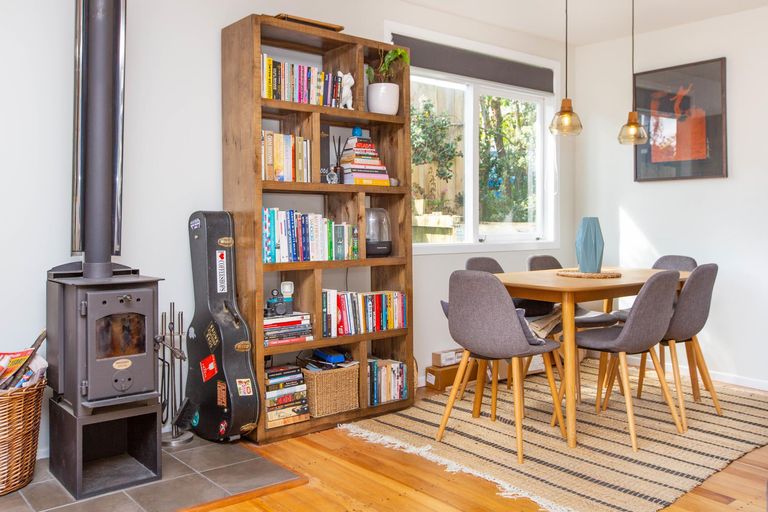 Photo of property in 13 Cross Street, Raglan, 3225