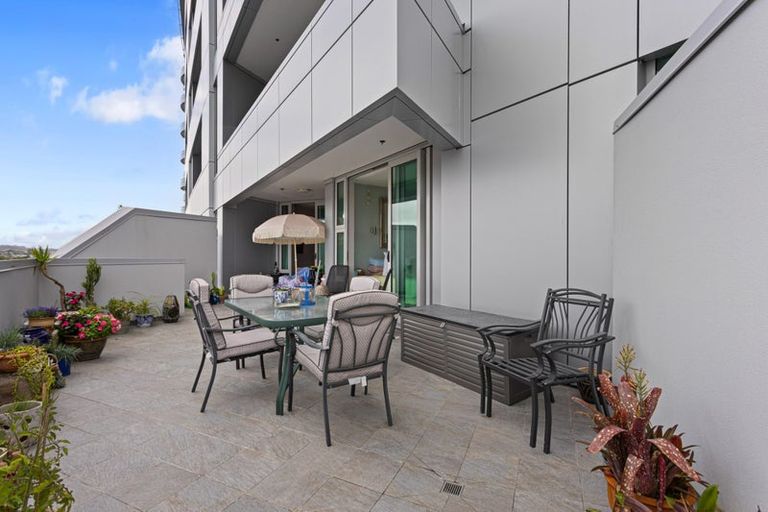 Photo of property in 415/11 Tamariki Avenue, Kelston, Auckland, 0602