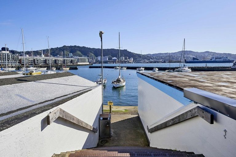 Photo of property in 1/130 Oriental Parade, Oriental Bay, Wellington, 6011