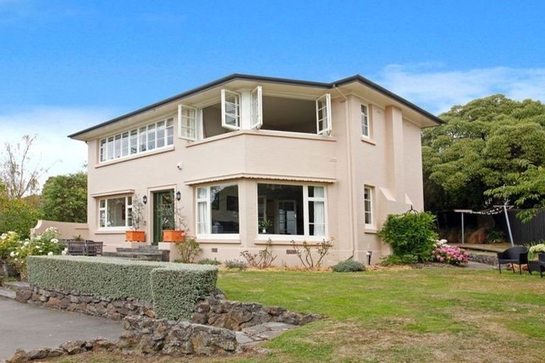 Photo of property in 9 Macmillan Avenue, Cashmere, Christchurch, 8022