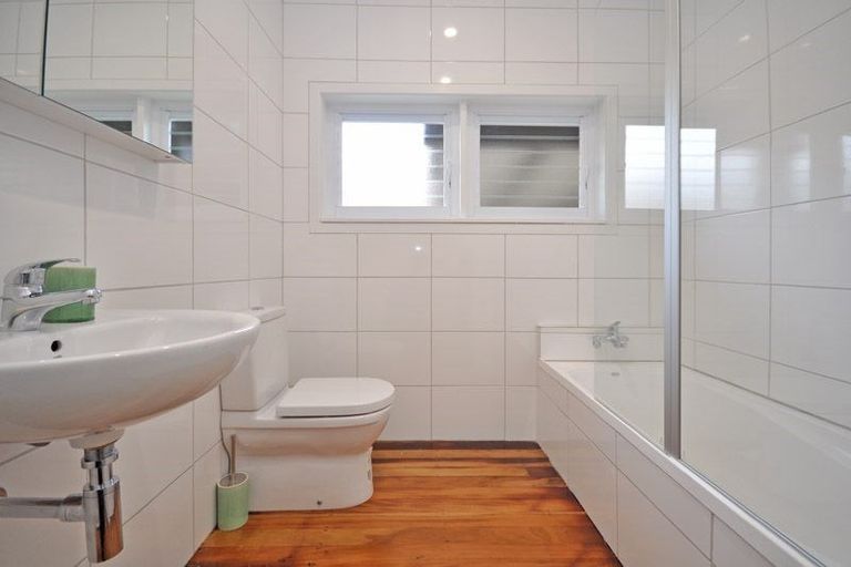 Photo of property in 6a France Street, Waiuku, 2123