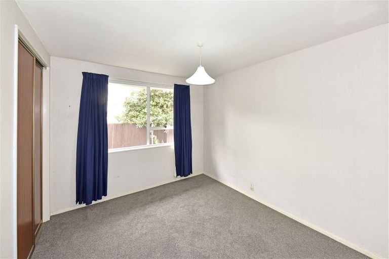 Photo of property in 2/2 Loreto Place, Hornby, Christchurch, 8042