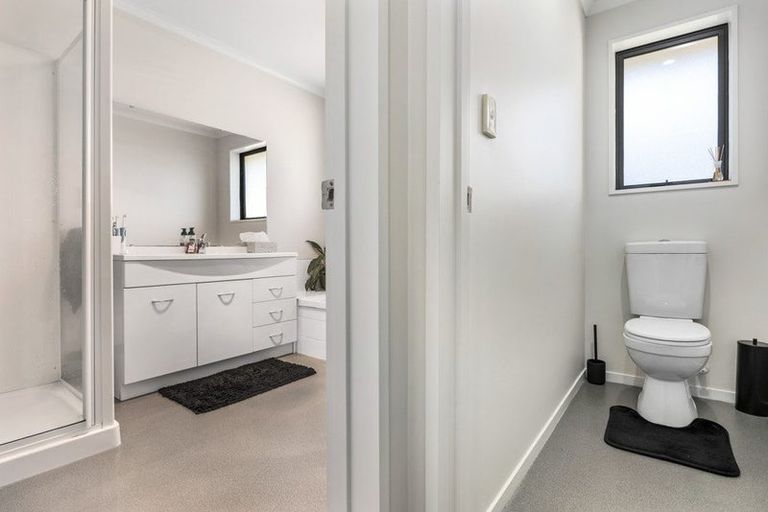 Photo of property in 47 Factory Road, Belfast, Christchurch, 8051