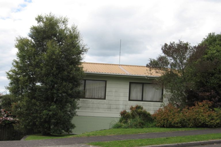 Photo of property in 6 Cumberland Crescent, Welcome Bay, Tauranga, 3112