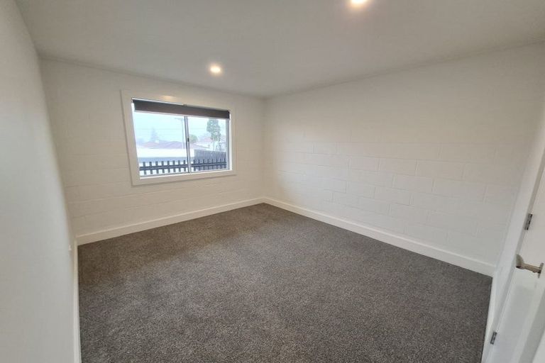 Photo of property in 33 Fulford Street, New Plymouth, 4310