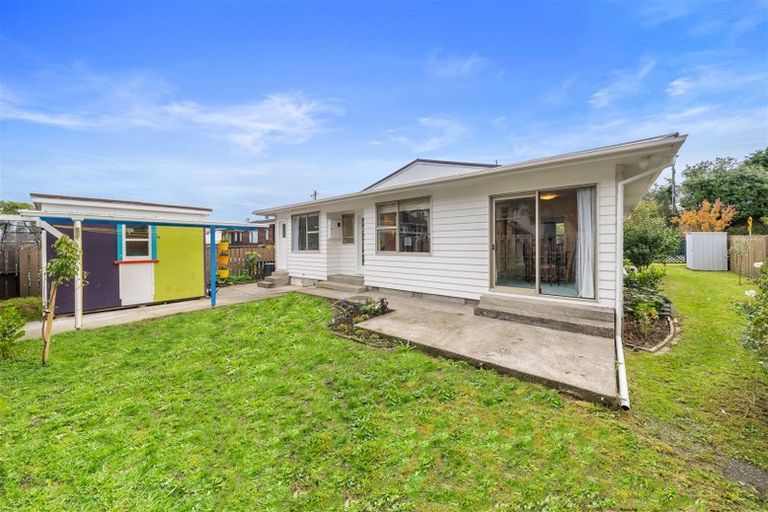 Photo of property in 26 Coates Street, Tawa, Wellington, 5028