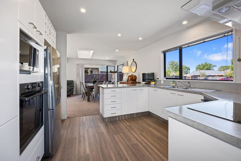 Photo of property in 6 Astor Place, Halswell, Christchurch, 8025