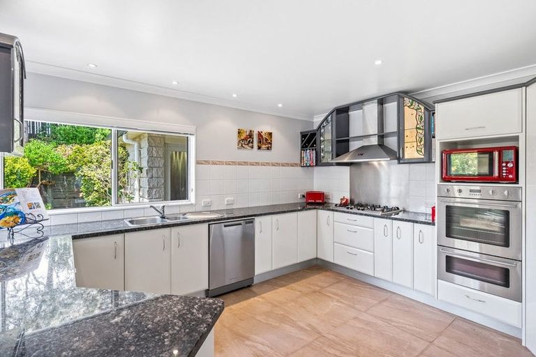 Photo of property in 8 Tudor Court, Paraparaumu Beach, Paraparaumu, 5032