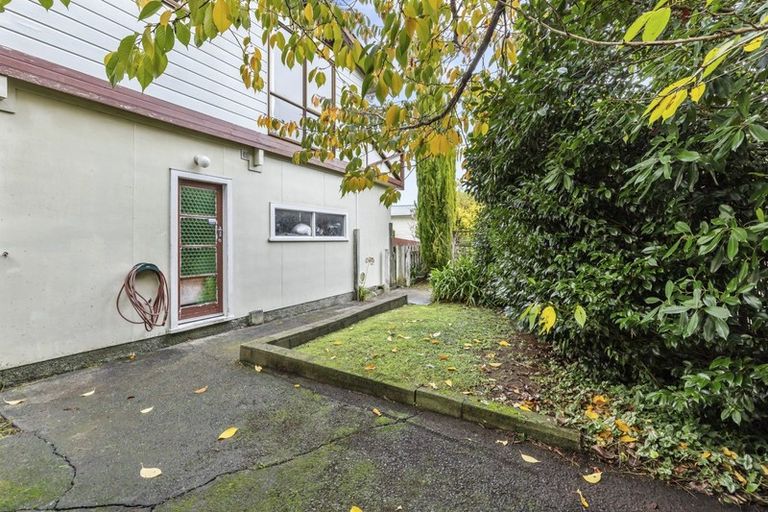 Photo of property in 81 Lord Street, Stokes Valley, Lower Hutt, 5019