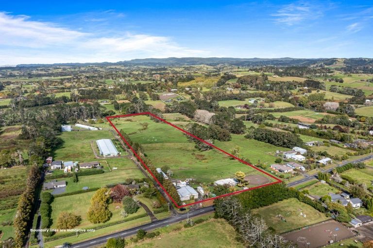 Photo of property in 49 Tawa Road, Kumeu, 0891