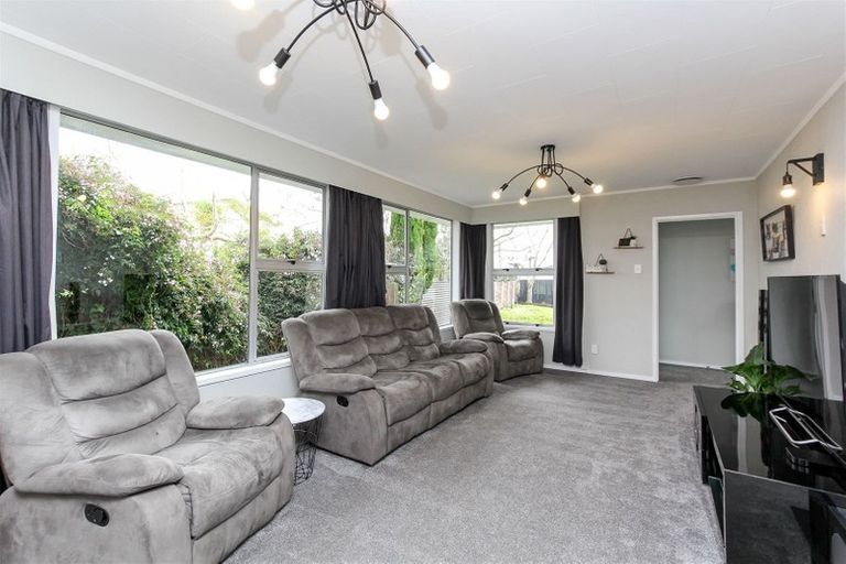 Photo of property in 3 Erica Place, Bell Block, New Plymouth, 4312