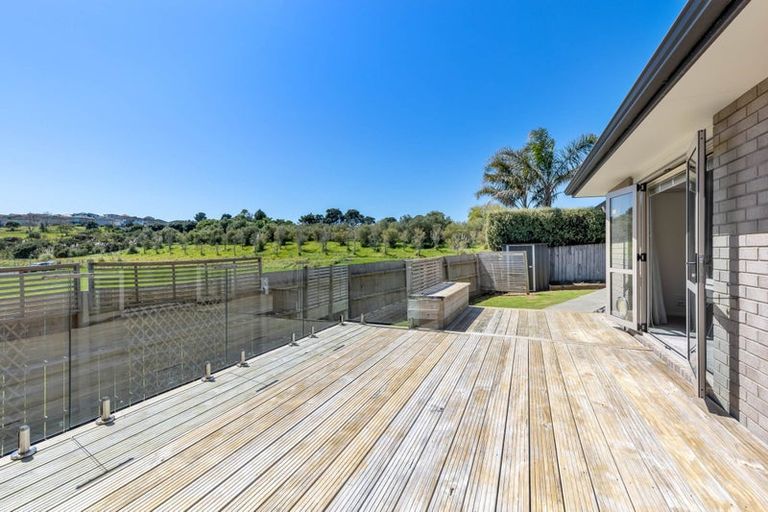 Photo of property in 151 Gulf Harbour Drive, Gulf Harbour, Whangaparaoa, 0930
