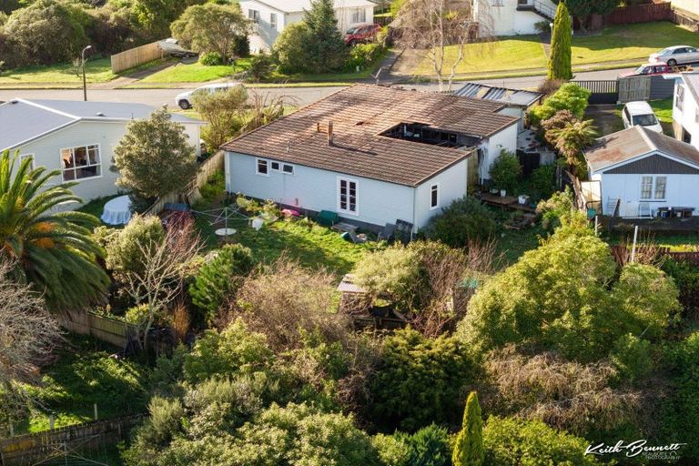 Photo of property in 14 Gentian Street, Timberlea, Upper Hutt, 5018