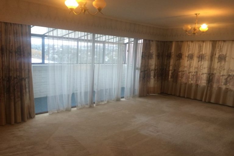 Photo of property in 1/533 Beach Road, Murrays Bay, Auckland, 0630