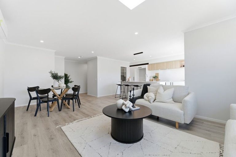 Photo of property in 4 Atutahi Lane, Papamoa Beach, 3118