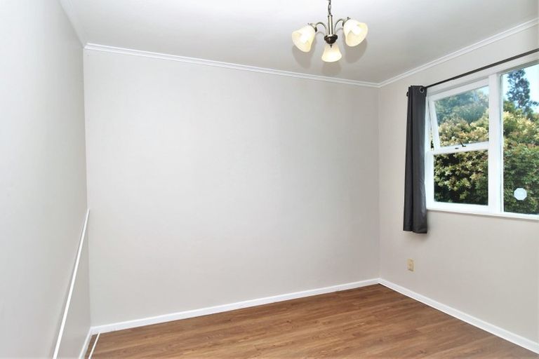 Photo of property in 17 Surrey Street, Manurewa, Auckland, 2102