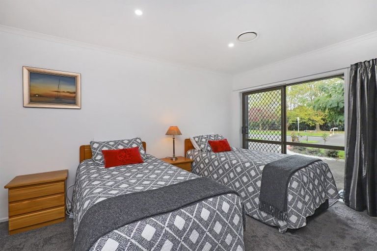 Photo of property in 3 Kensington Drive, Taradale, Napier, 4112