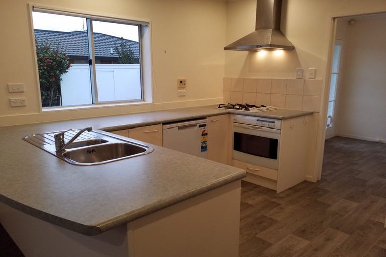 Photo of property in 39 Kapanui Road, Waikanae, 5036