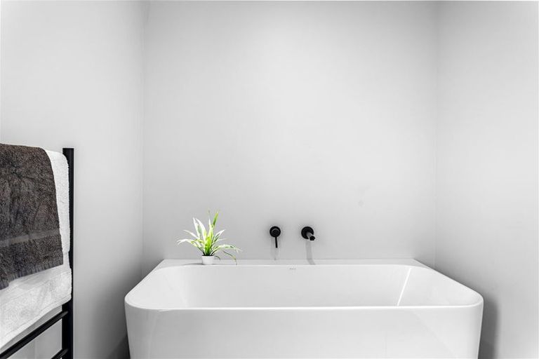 Photo of property in 77 Kingsdowne Drive, West Melton, 7618