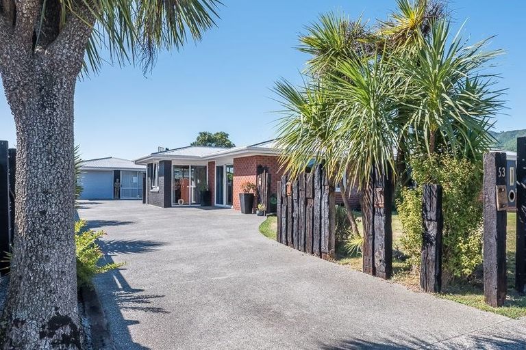 Photo of property in 53 Rimu Street, Waikanae, 5036
