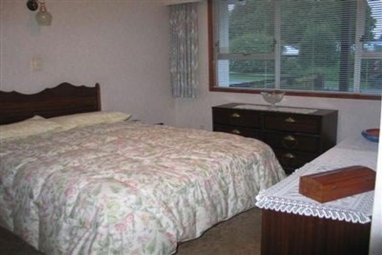 Photo of property in 1/3248 Great North Road, New Lynn, Auckland, 0600