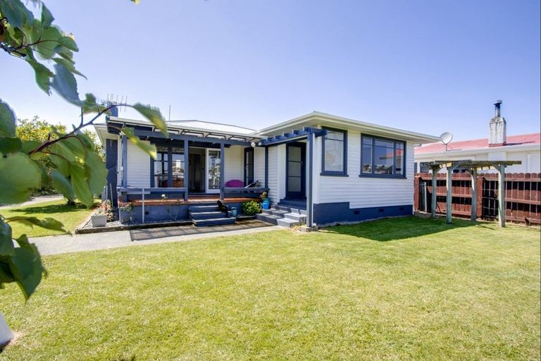Photo of property in 27 Magdalen Crescent, Pirimai, Napier, 4112