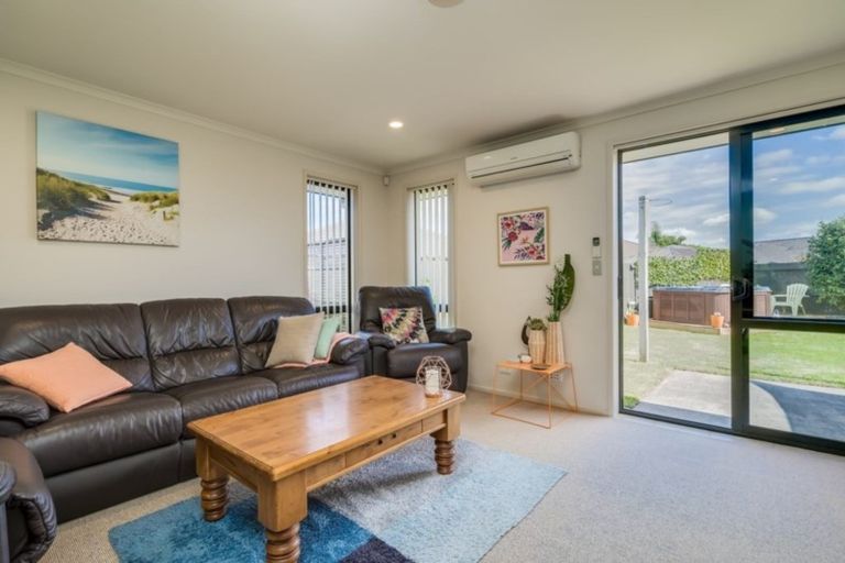 Photo of property in 9 Reefton Place, Papamoa Beach, Papamoa, 3118