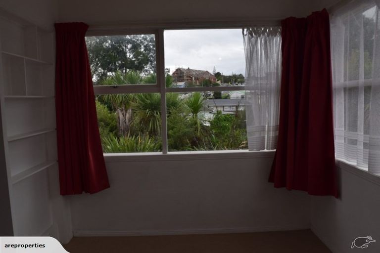 Photo of property in 2/17 View Road, Glenfield, Auckland, 0627