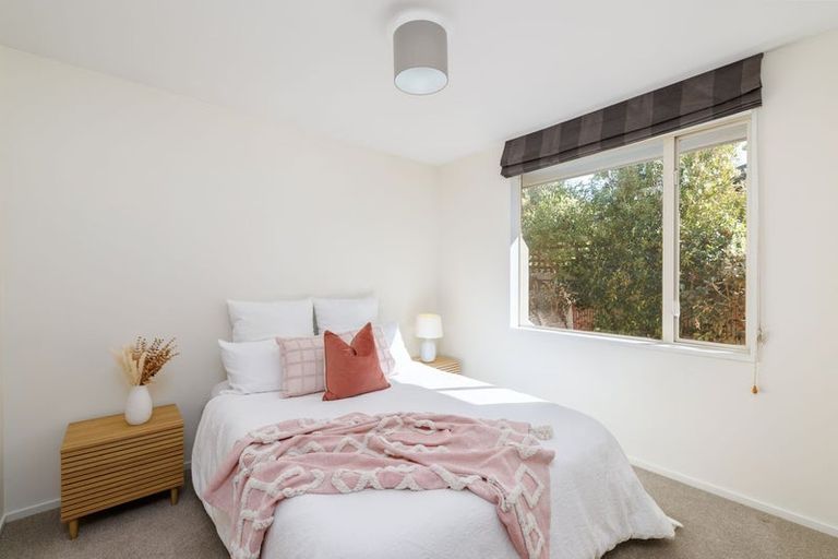 Photo of property in 3/12 Centaurus Road, Cashmere, Christchurch, 8022