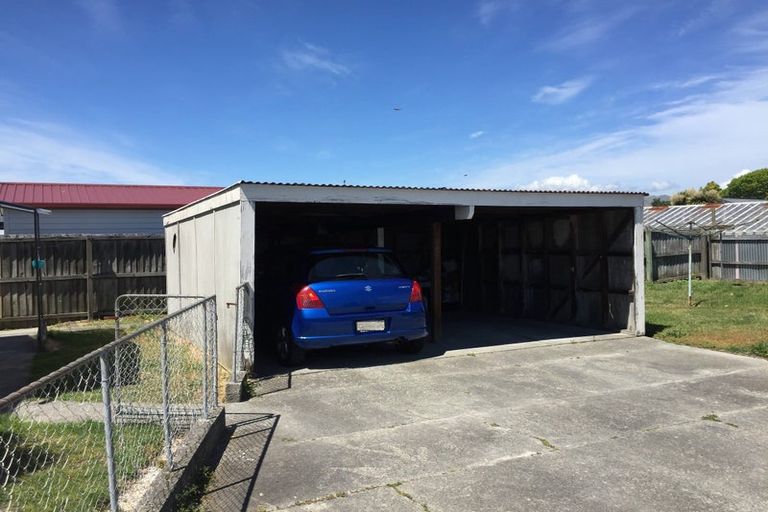 Photo of property in 34 Bickerton Street, Wainoni, Christchurch, 8061
