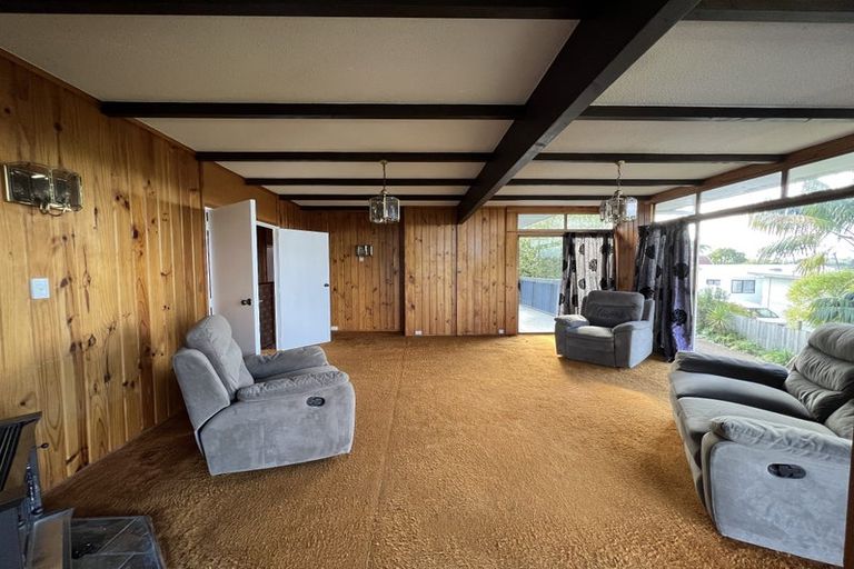 Photo of property in 257 Royal Road, Massey, Auckland, 0614