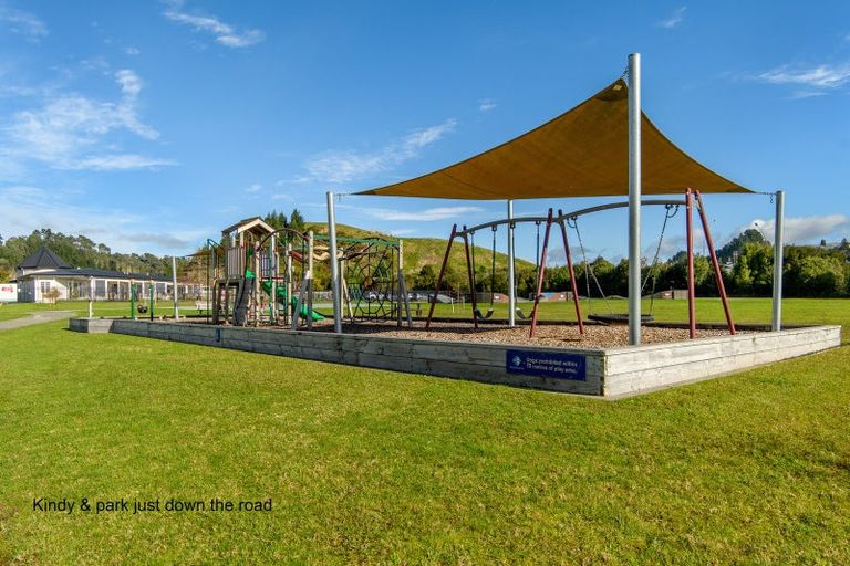 Photo of property in 278 Lakes Boulevard, Pyes Pa, Tauranga, 3112