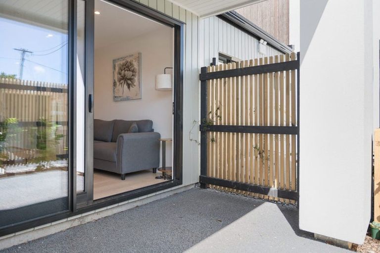 Photo of property in 1/200 Knights Road, Hutt Central, Lower Hutt, 5011