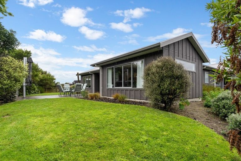 Photo of property in 41 Paetawa Road, Peka Peka, Waikanae, 5391